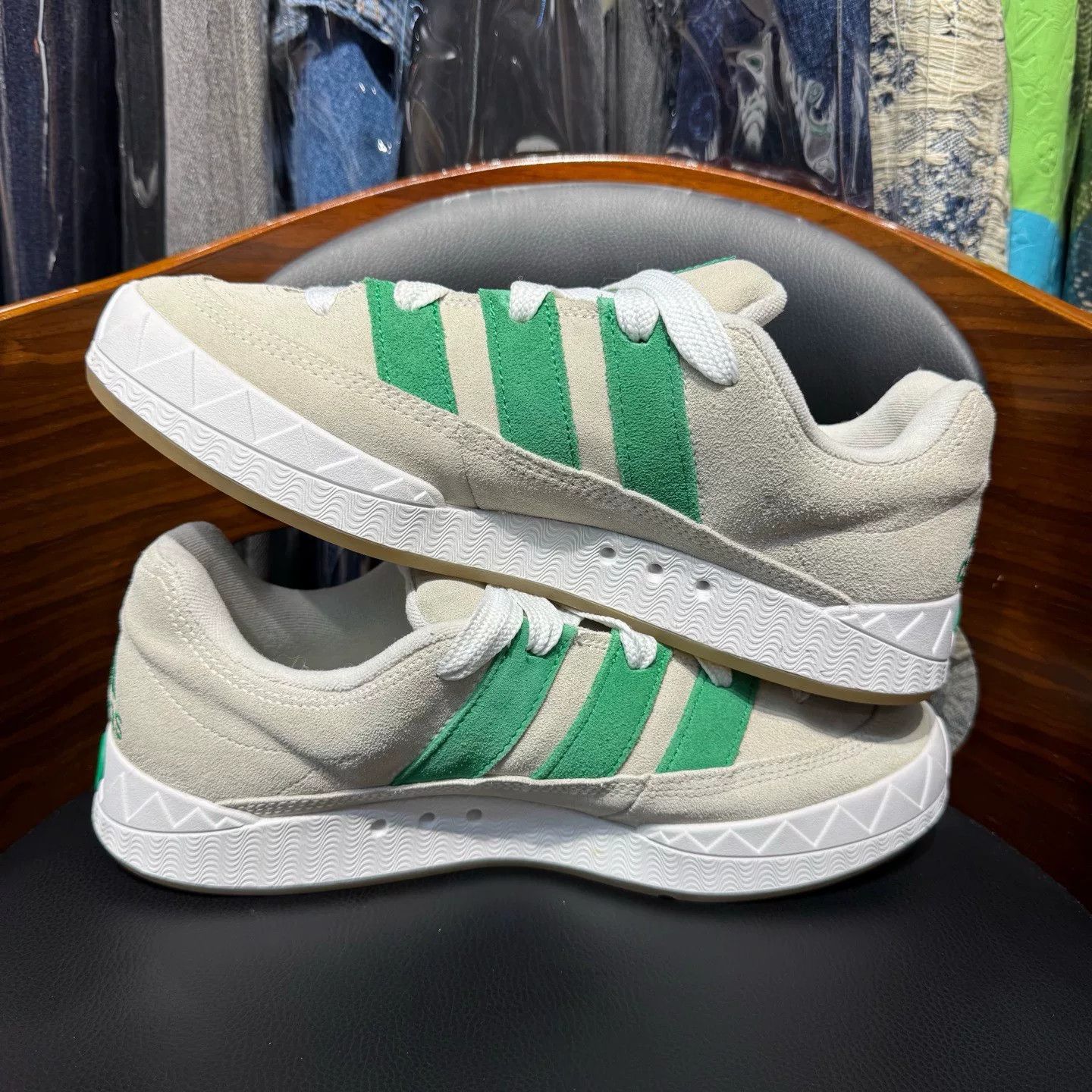 Adidas Adidas Green Lowtop Sneakers 43 Men Size US 10 / EU 43 - 7 Thumbnail