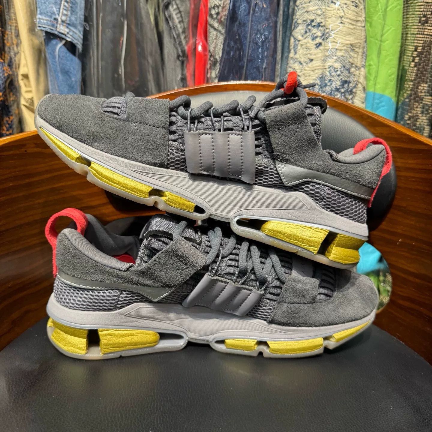 Adidas Adidas Limited Gray Lowtop Sneakers 44.5 Men Size US 11 / EU 44 - 7 Thumbnail