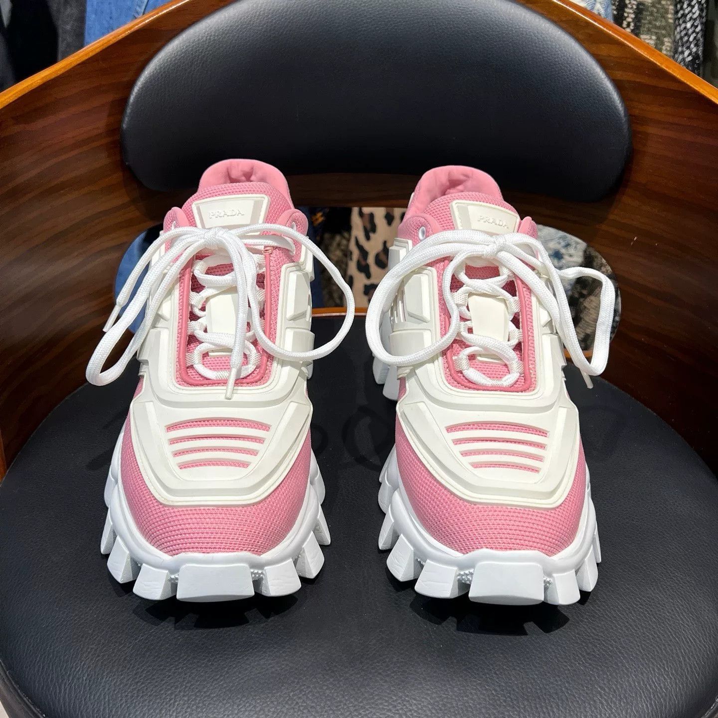 Prada Prada Lowtop Sneakers 39 Women Size US 8.5 / IT 38.5 - 2 Thumbnail
