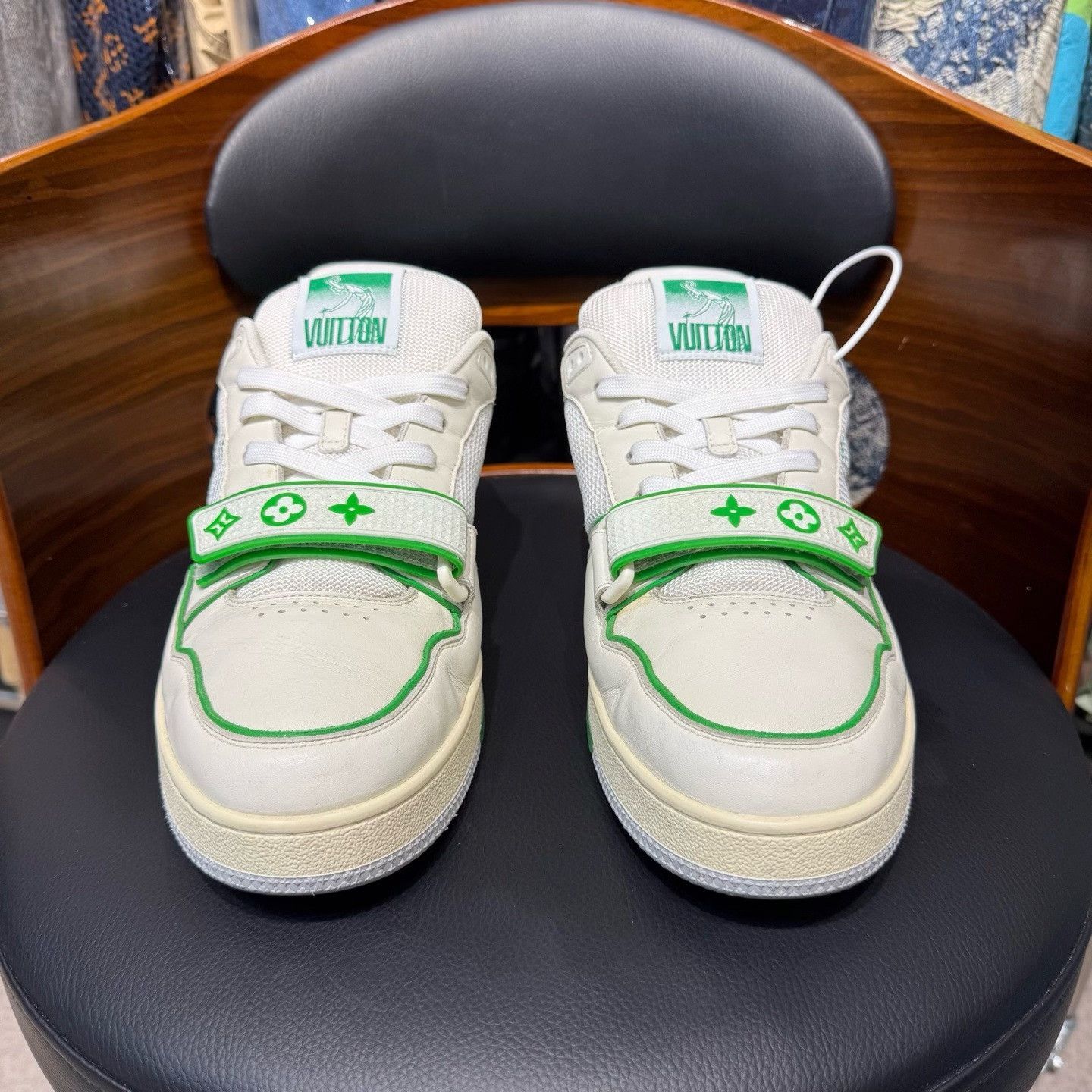 Louis Vuitton Louis Vuitton Training Green Lowtop Sneakers 42 Men Size US 9 / EU 42 - 2 Thumbnail