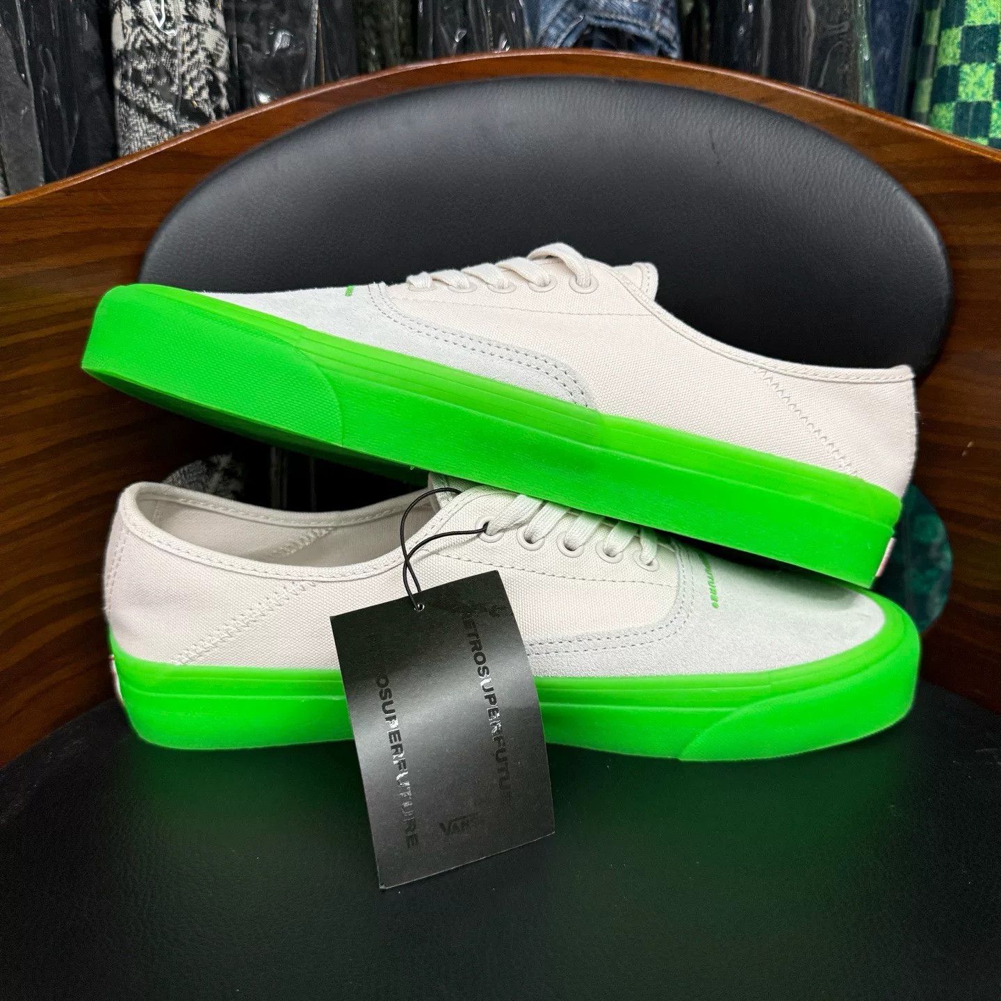 Vans Vans Retro Green Lowtop Sneakers 43 Men Size US 10 / EU 43 - 7 Thumbnail