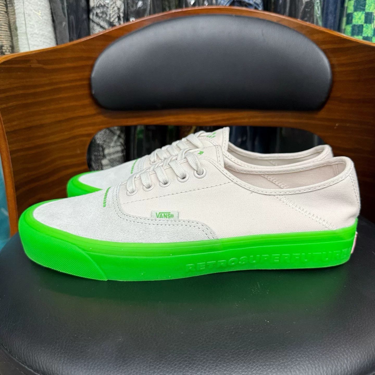 Vans Vans Retro Green Lowtop Sneakers 43 Men Size US 10 / EU 43 - 6 Thumbnail
