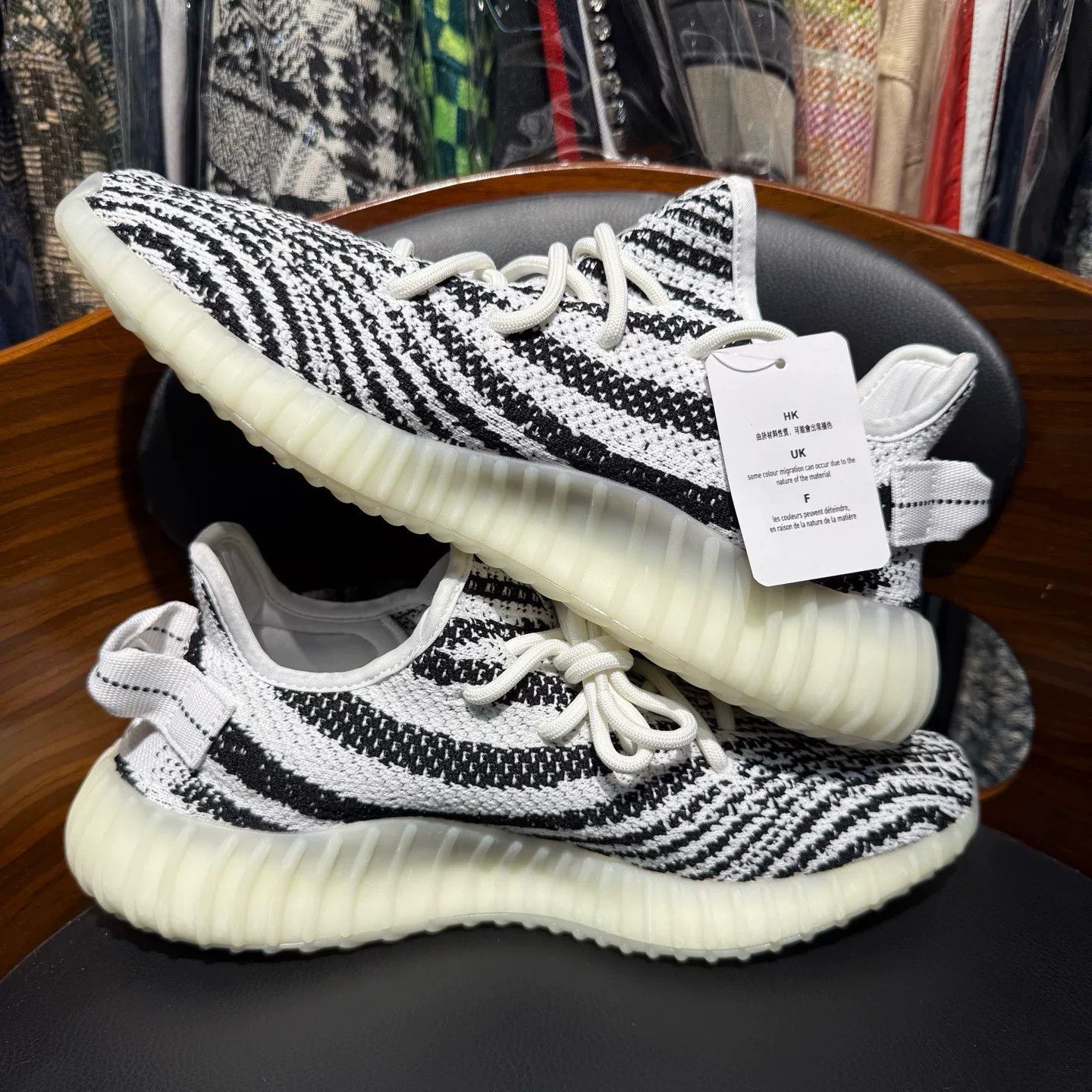 Adidas Adidas YEEZY350 White Lowtop Sneakers 42 Men Size US 9 / EU 42 - 7 Thumbnail