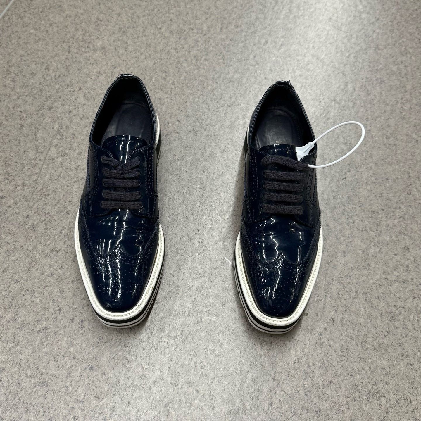 Prada Prada Patent Blue Lowtop Sneakers 38 Women Size US 7.5 / IT 37.5 - 5 Thumbnail