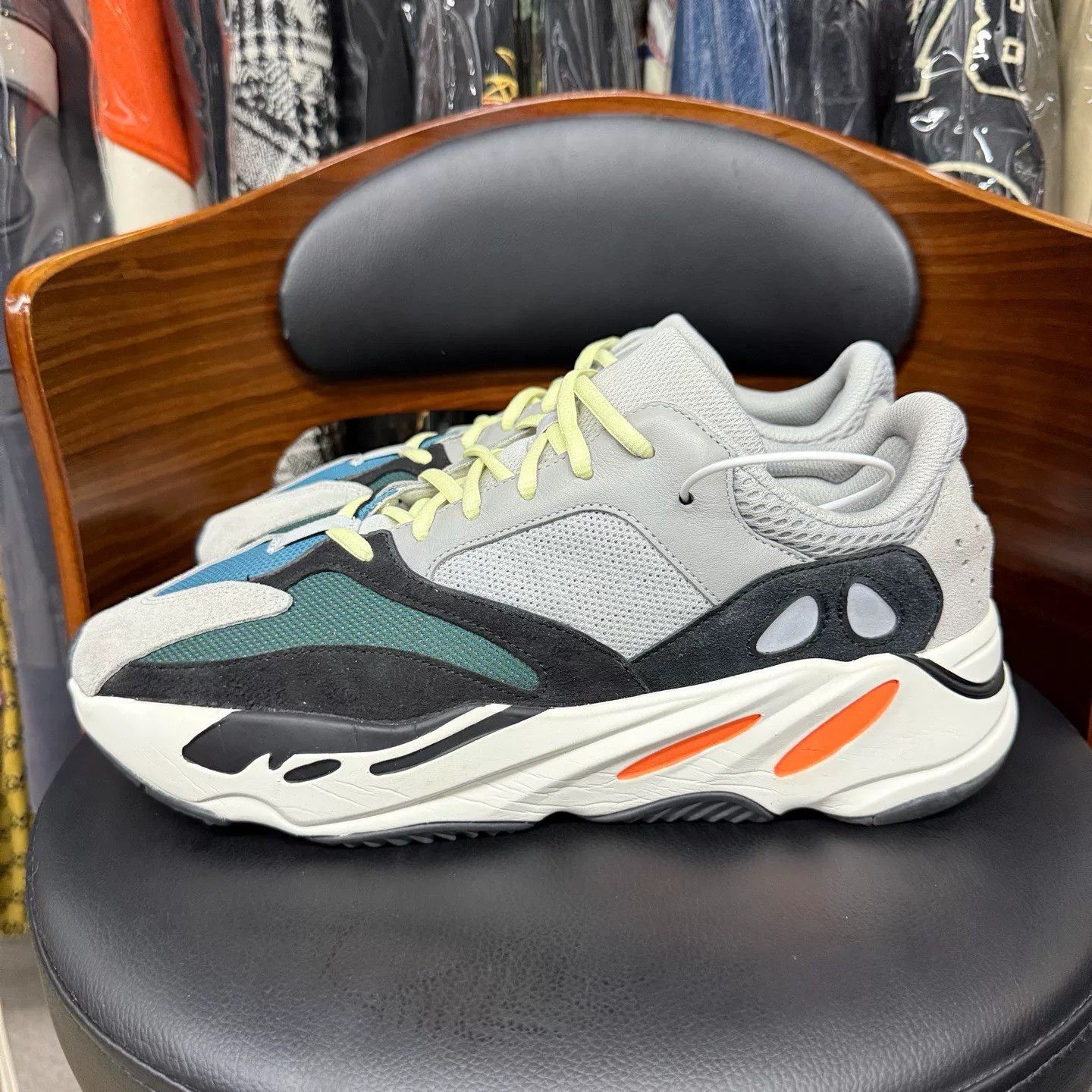 Adidas Adidas YEEZY700 Lowtop Sneakers 48 Men Size US 14 / EU 47 - 6 Thumbnail