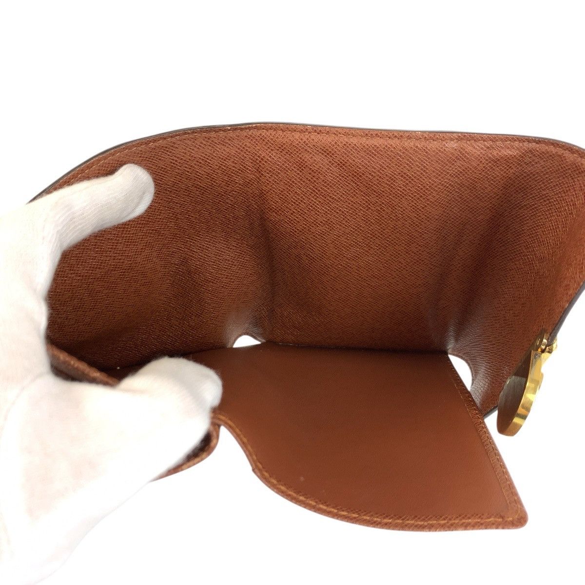 Louis Vuitton Louis Vuitton Louis Vuitton Portefeuille Koala Monogram Wallet Textile Short Wallet M58013 DUTY FREE for USA Size ONE SIZE - 8 Thumbnail