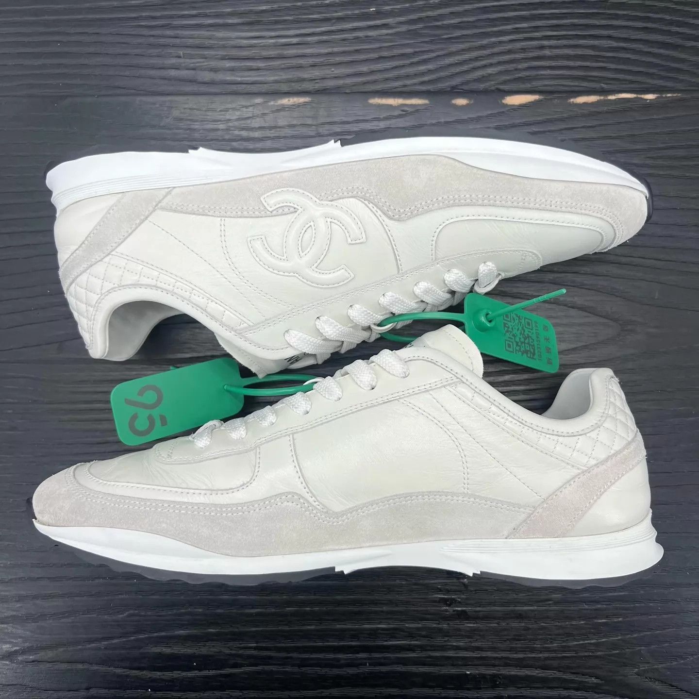 Chanel White Low-Top Sneakers Size 9 Size US 9 / EU 42 - 3 Thumbnail