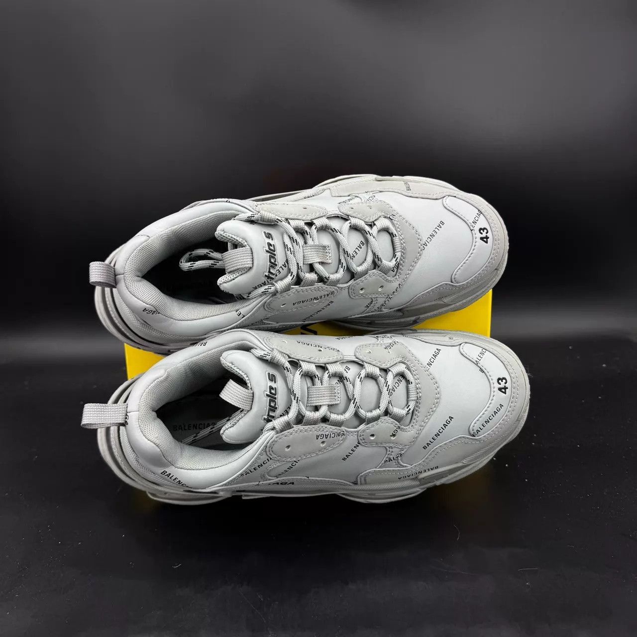 Balenciaga Gray Low-Top Sneakers Size 10 Size US 10 / EU 43 - 5 Thumbnail