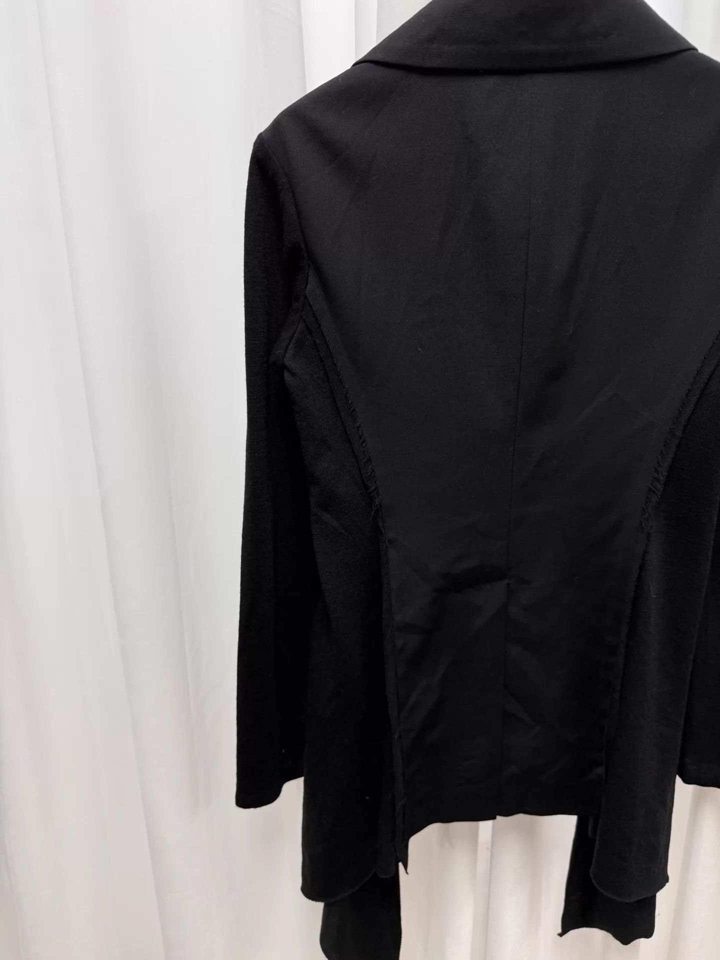 Yohji Yamamoto Black Structured Button-Front Asymmetric Hem Jacket Size US S / EU 44-46 / 1 - 7 Thumbnail