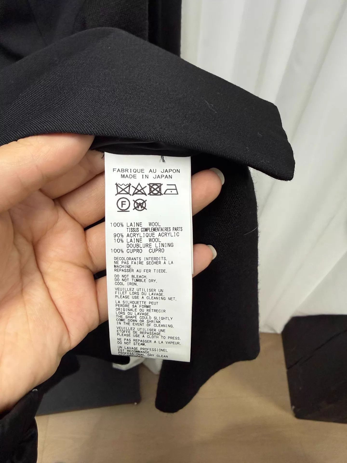 Yohji Yamamoto Black Structured Button-Front Asymmetric Hem Jacket Size US S / EU 44-46 / 1 - 4 Thumbnail