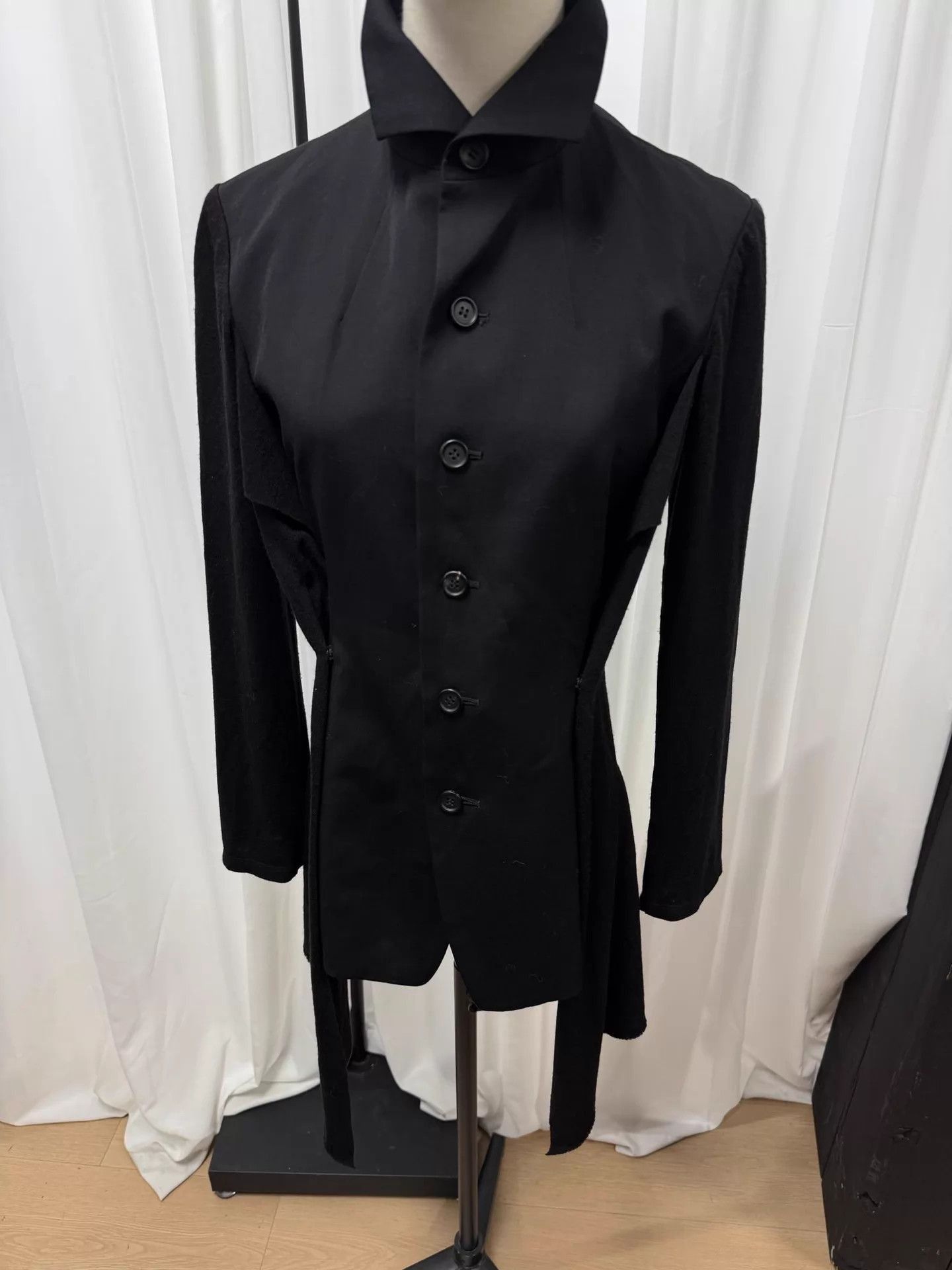 Yohji Yamamoto Black Structured Button-Front Asymmetric Hem Jacket Size US S / EU 44-46 / 1 - 9 Thumbnail