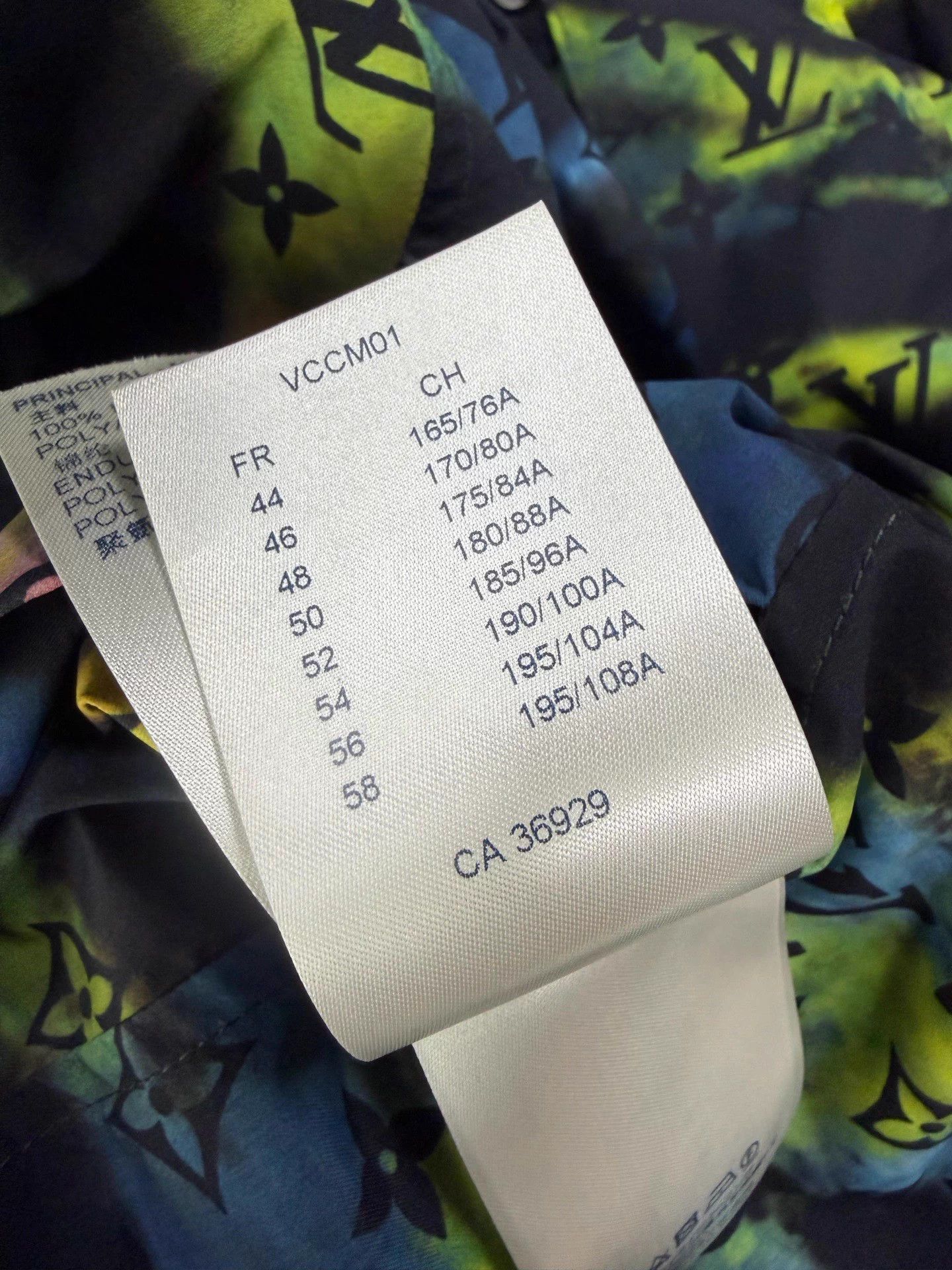 Louis Vuitton Multi-Color Patterned Hooded Light Jacket Size US S / EU 44-46 / 1 - 7 Thumbnail