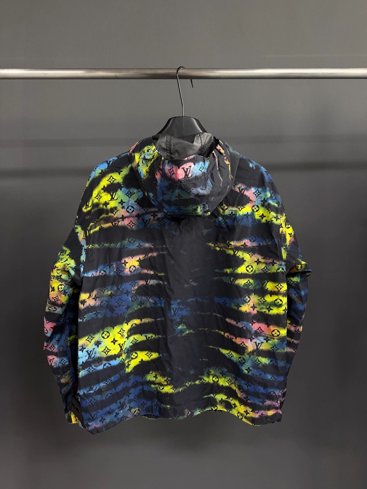Louis Vuitton Multi-Color Patterned Hooded Light Jacket Size US S / EU 44-46 / 1 - 2 Thumbnail