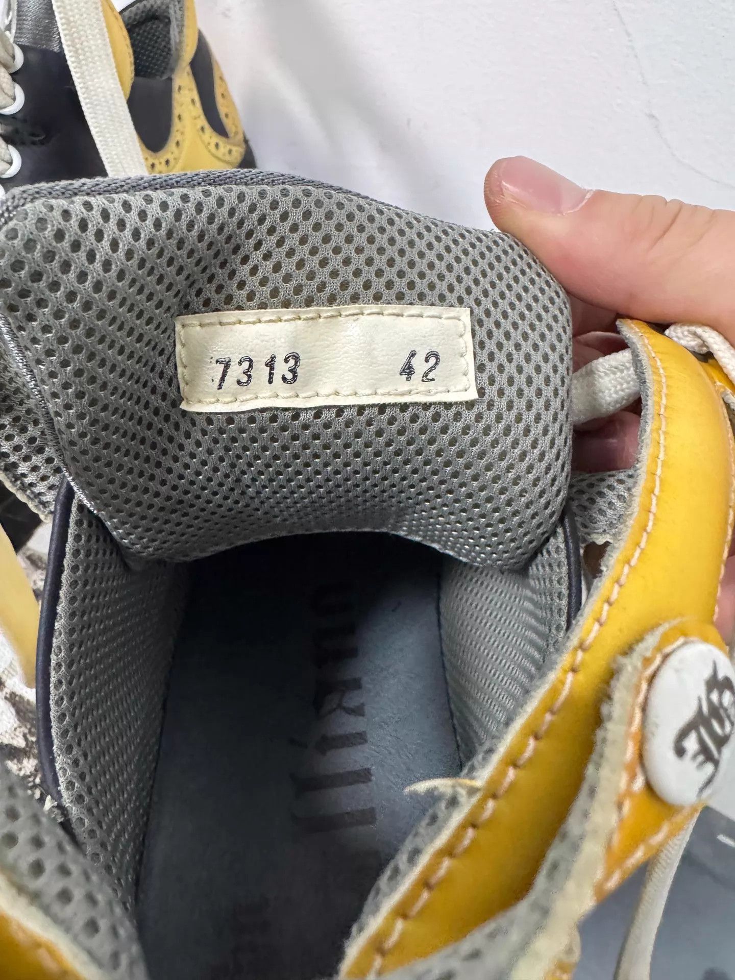 John Galliano Multi-Color High-Top Sneakers Size 9 Size US 9 / EU 42 - 4 Thumbnail