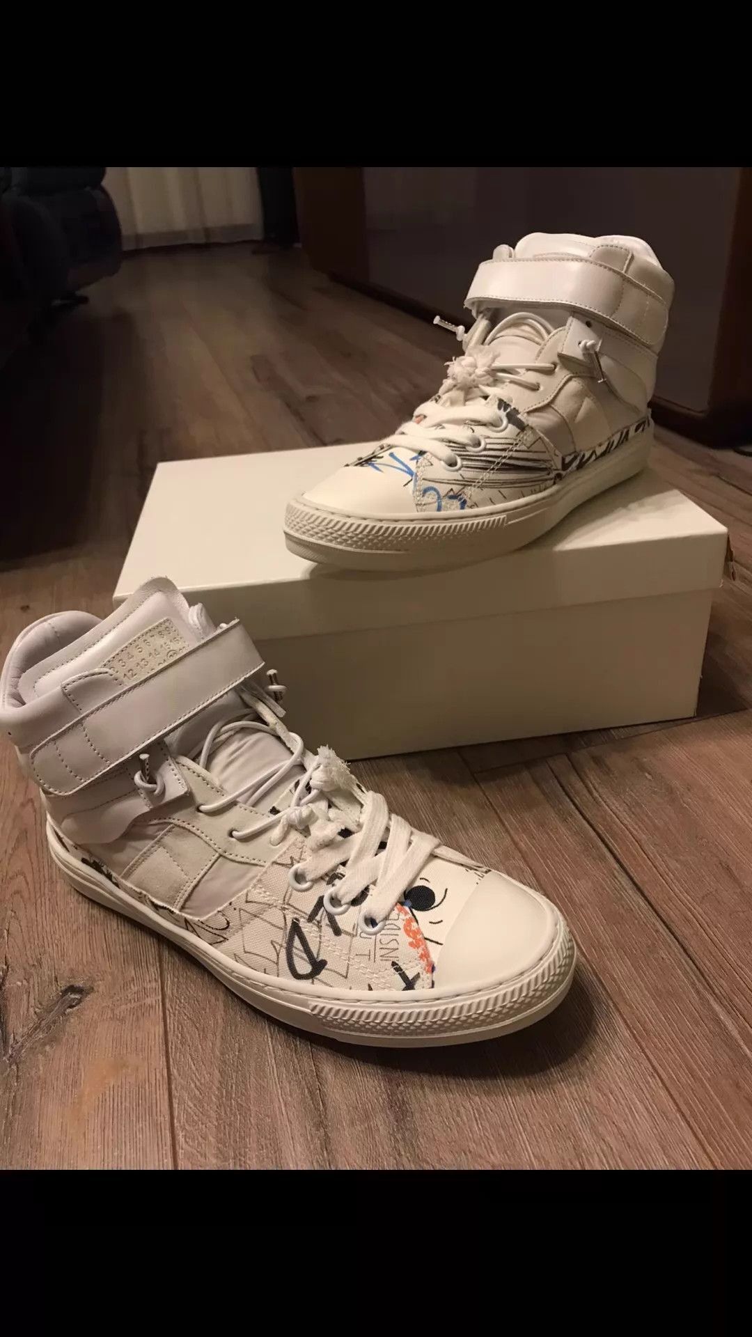 MM6 White High-Top Sneakers with Abstract Art Design Size 9 Size US 9 / EU 42 - 6 Thumbnail