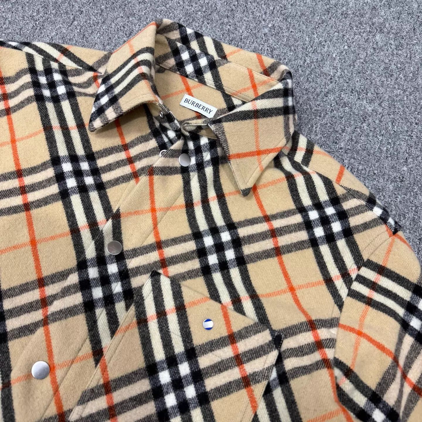 Burberry Plaid Long-Sleeve Button-Up Shirt Size US S / EU 44-46 / 1 - 3 Thumbnail