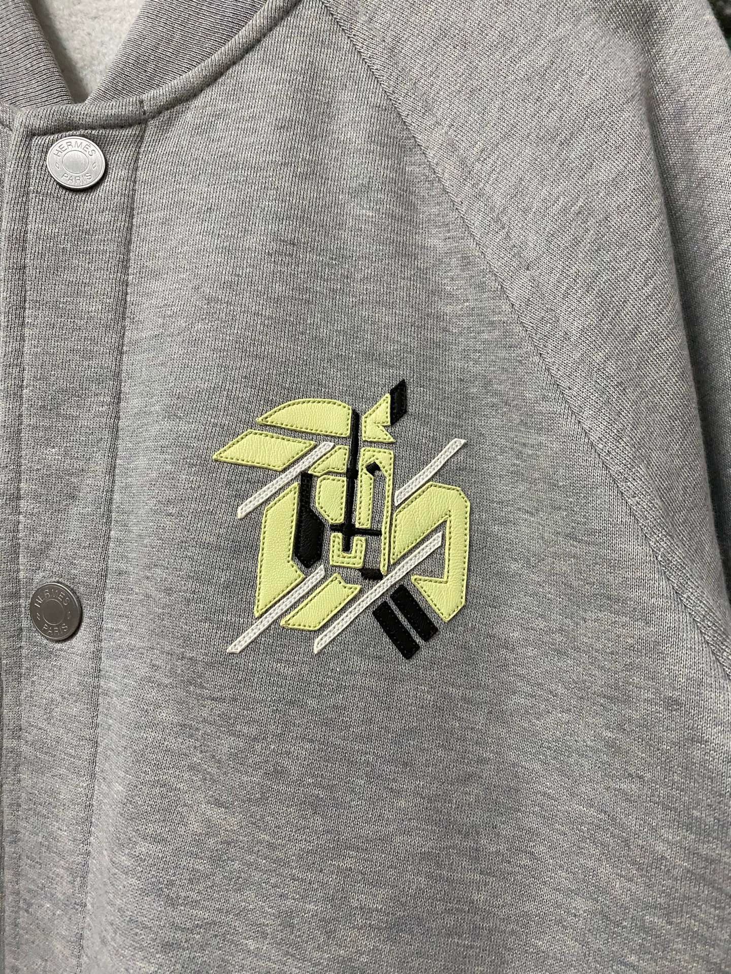Hermes Gray Button-Front Bomber Jacket with Embroidered Logo Size US M / EU 48-50 / 2 - 4 Thumbnail