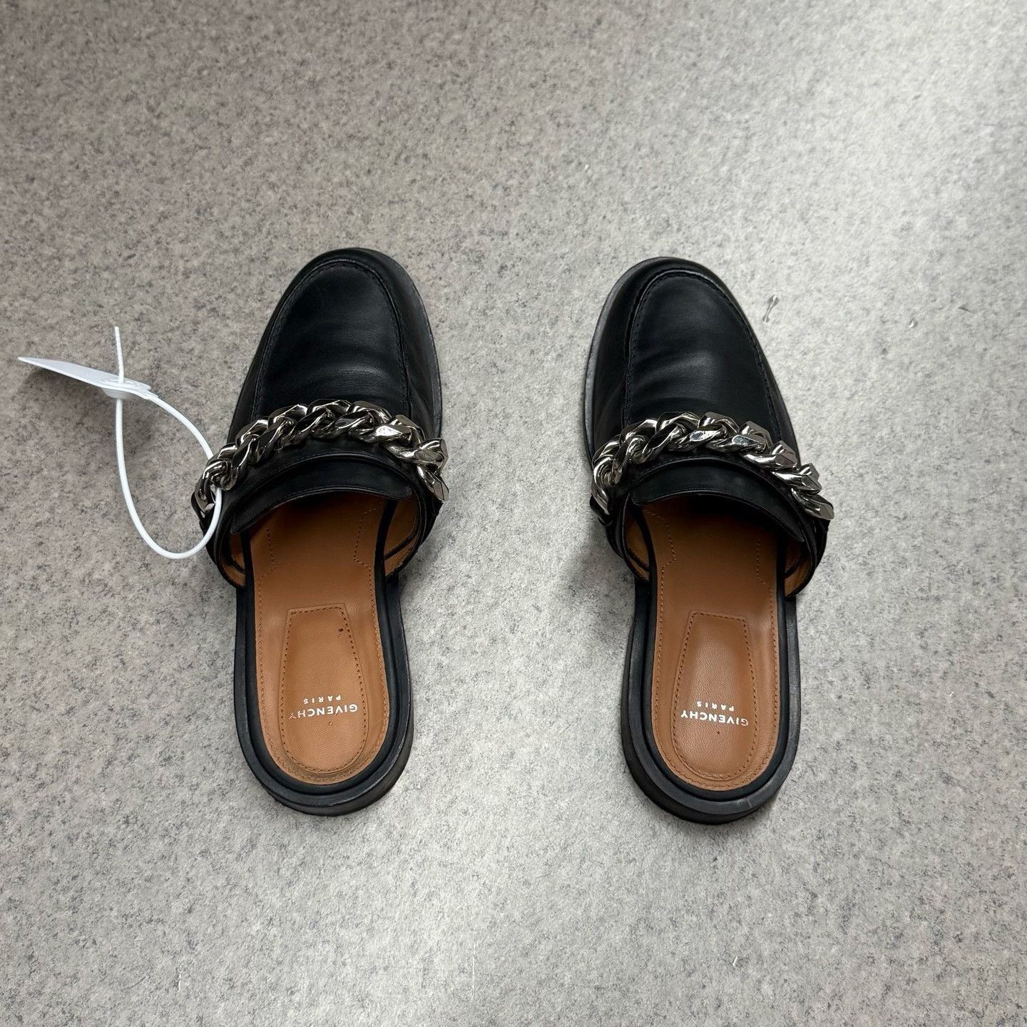 Givenchy Givenchy Leather Black Lowtop Sneakers 38 Men Size US 6 / EU 39 - 8 Thumbnail