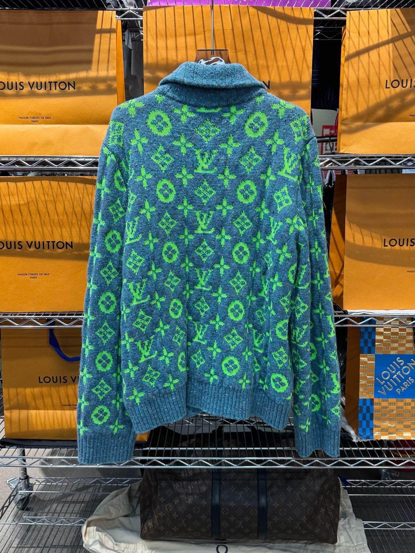 Louis Vuitton Louis Vuitton Wool Sweater XXL Men Size US XXL / EU 58 / 5 - 4 Thumbnail