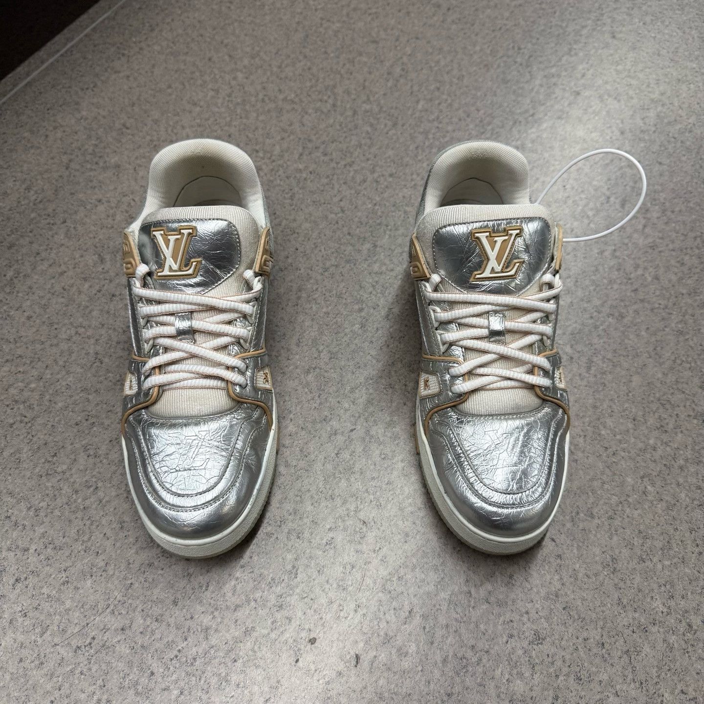 Louis Vuitton Louis Vuitton Training Graphic Silver Lowtop Sneakers 41 Men Size US 8.5 / EU 41-42 - 5 Thumbnail