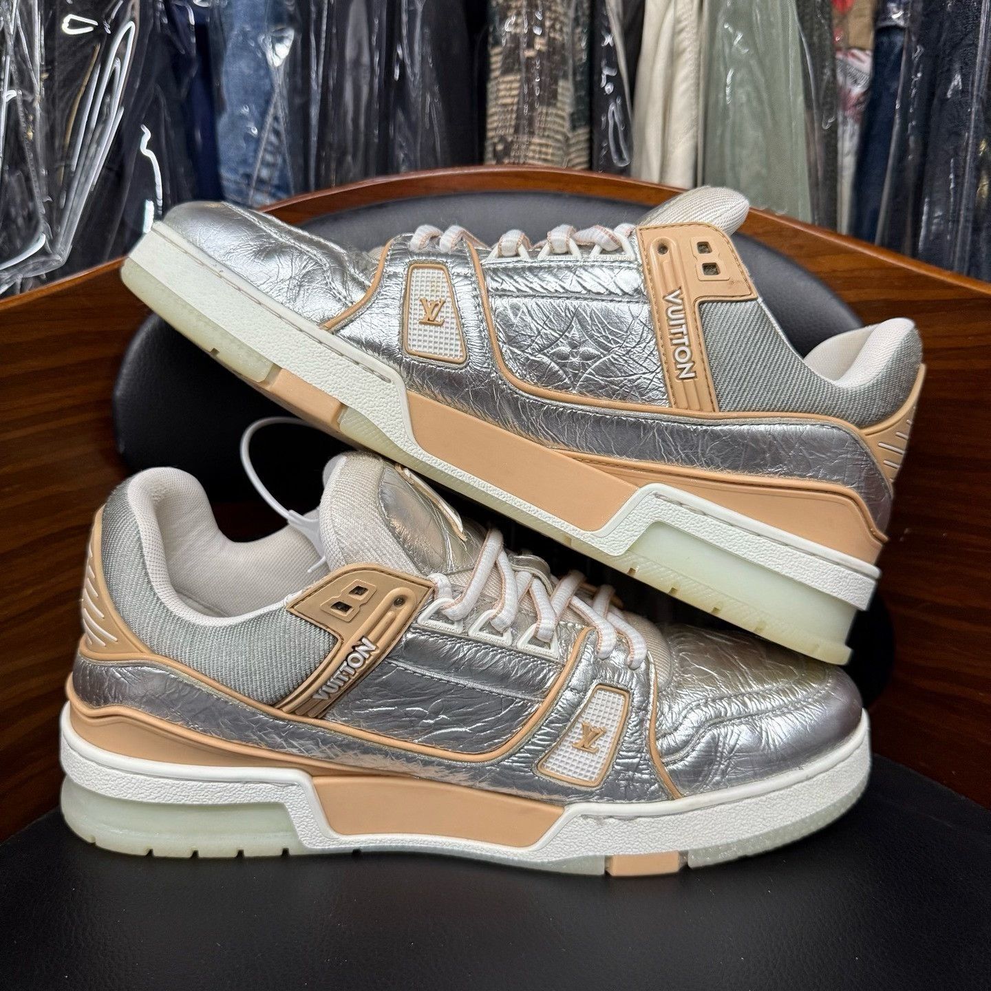 Louis Vuitton Louis Vuitton Training Graphic Silver Lowtop Sneakers 41 Men Size US 8.5 / EU 41-42 - 7 Thumbnail