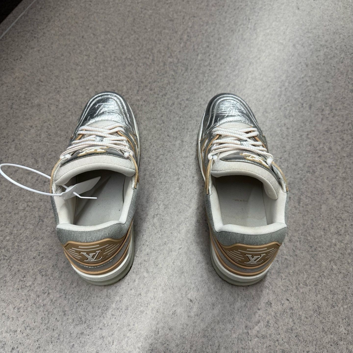 Louis Vuitton Louis Vuitton Training Graphic Silver Lowtop Sneakers 41 Men Size US 8.5 / EU 41-42 - 8 Thumbnail