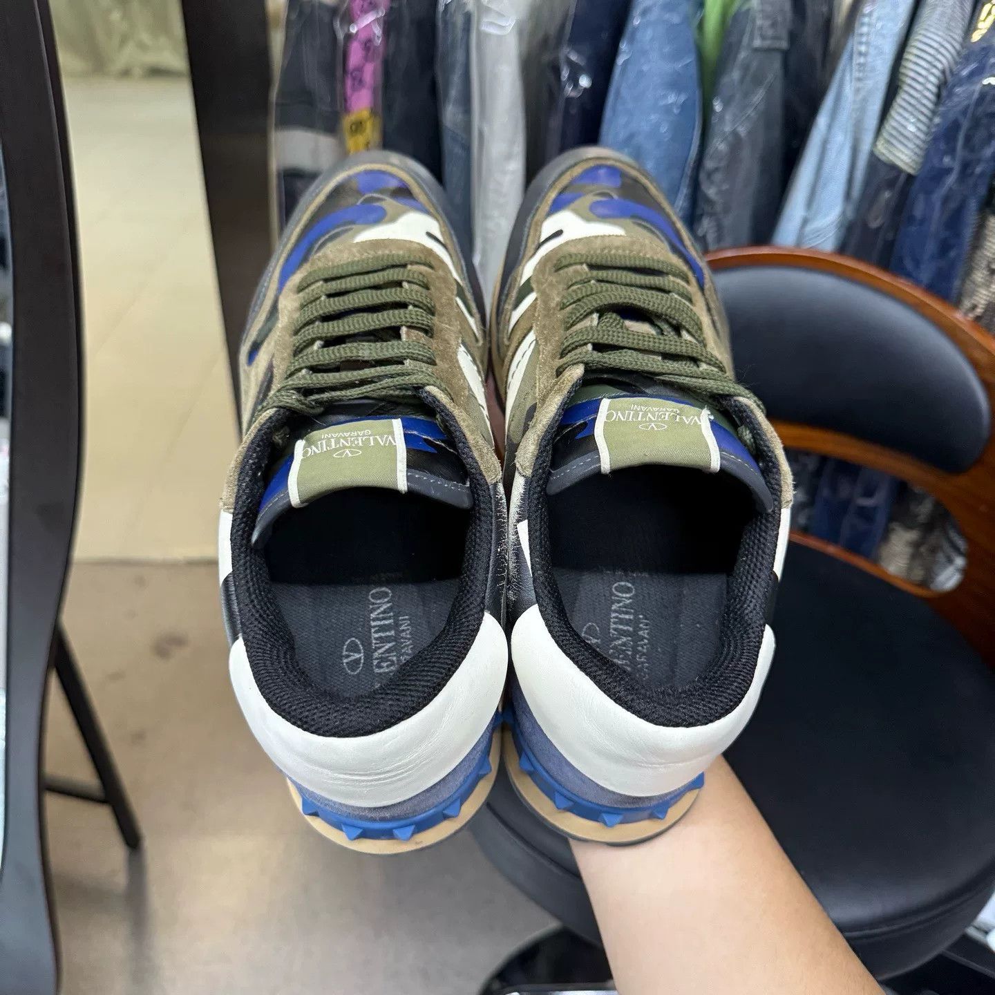 Valentino Valentino Camo Blue Lowtop Sneakers 44 Men Size US 10.5 / EU 43-44 - 8 Thumbnail