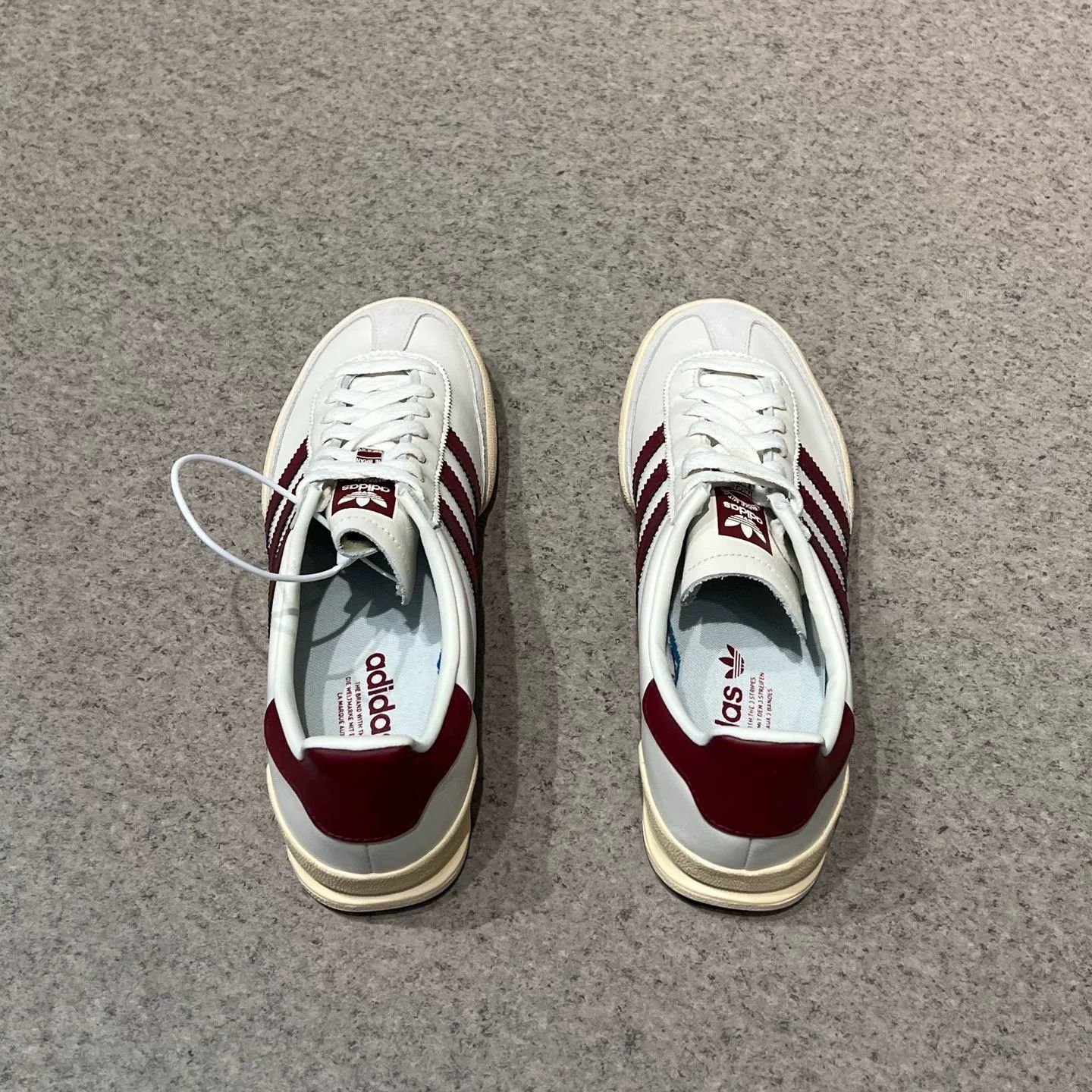Adidas Adidas Red Lowtop Sneakers 42 Men Size US 9 / EU 42 - 8 Thumbnail