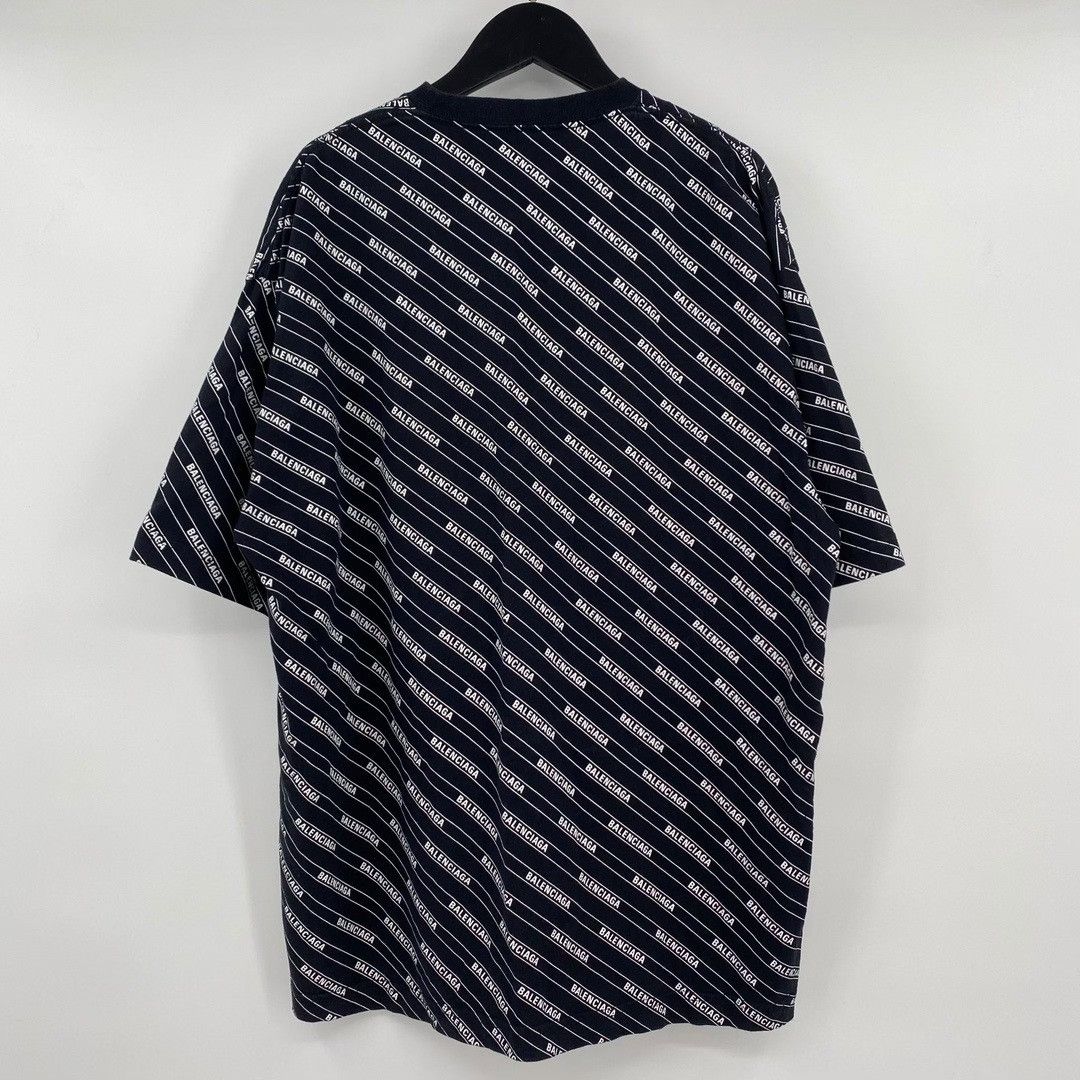 Balenciaga Balenciaga T-Shirt XXS Men Size US XXS / EU 40 - 2 Thumbnail