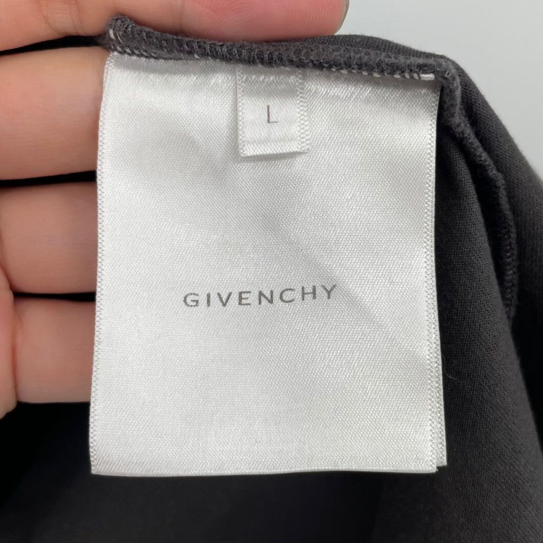 Givenchy Givenchy Gray T-Shirt L Men Size US L / EU 52-54 / 3 - 4 Thumbnail