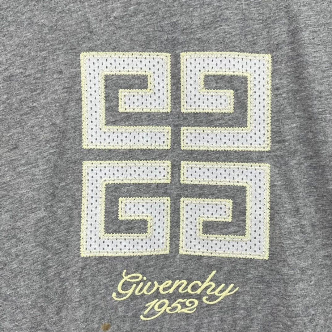 Givenchy Givenchy Gray T-Shirt S Men Size US S / EU 44-46 / 1 - 5 Thumbnail