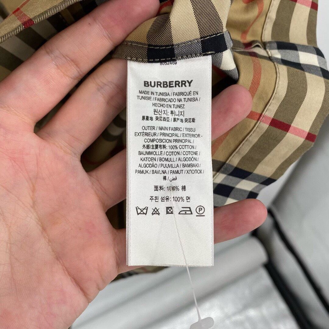 Burberry Burberry Light Jacket M Men Size US M / EU 48-50 / 2 - 4 Thumbnail