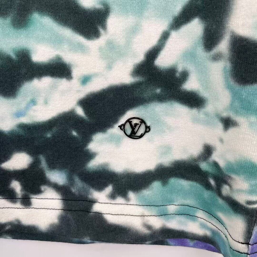 Louis Vuitton Louis Vuitton Multi T-Shirt XXS Men Size US XXS / EU 40 - 5 Thumbnail
