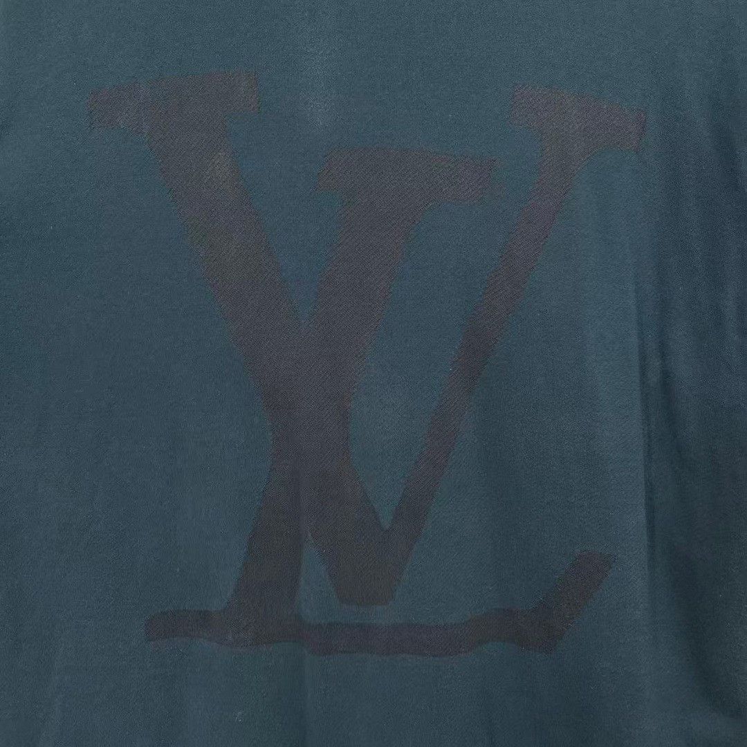 Louis Vuitton Louis Vuitton Blue T-Shirt XL Men Size US XL / EU 56 / 4 - 6 Thumbnail
