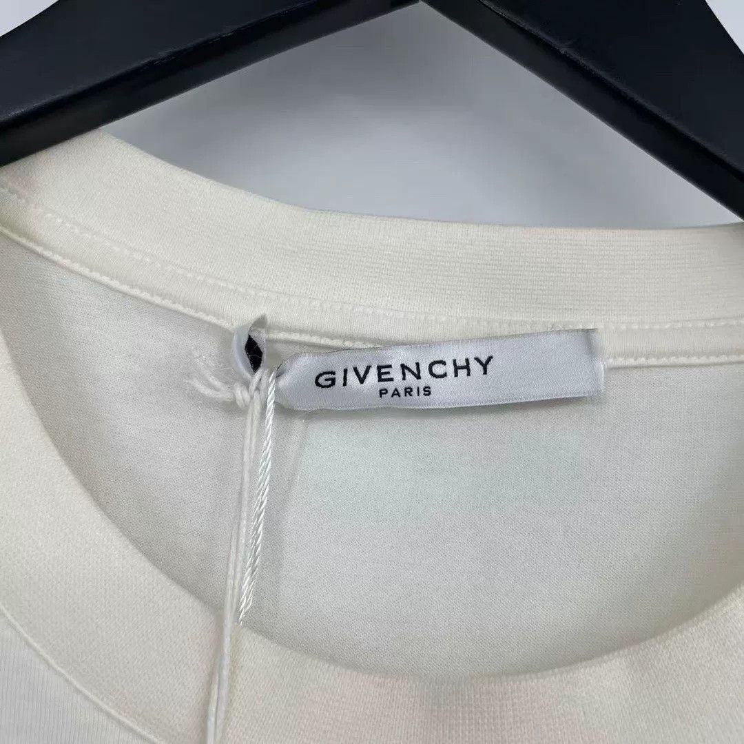 Givenchy Givenchy White T-Shirt M Men Size US M / EU 48-50 / 2 - 3 Thumbnail