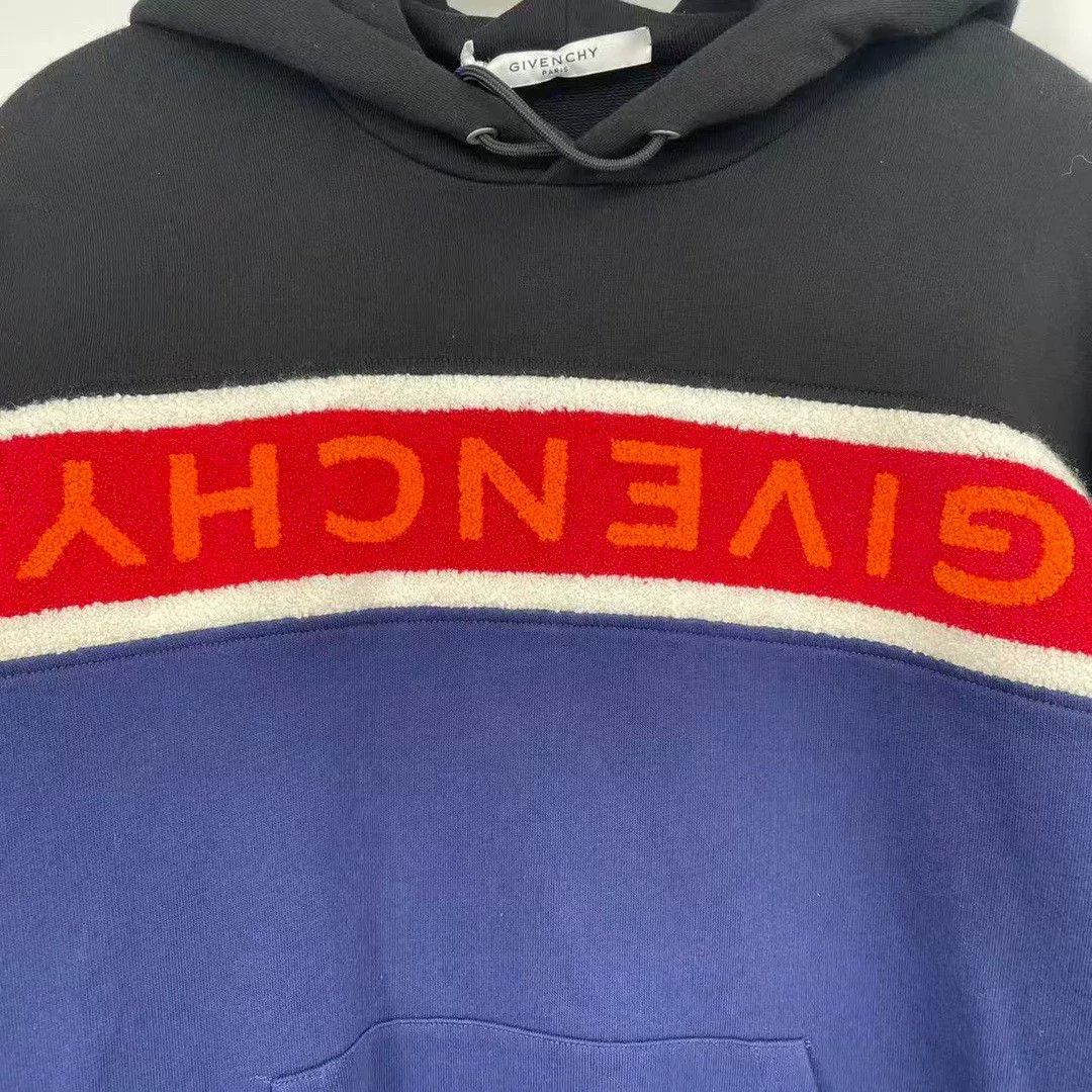 Givenchy Givenchy Hoodie S Men Size US S / EU 44-46 / 1 - 5 Thumbnail