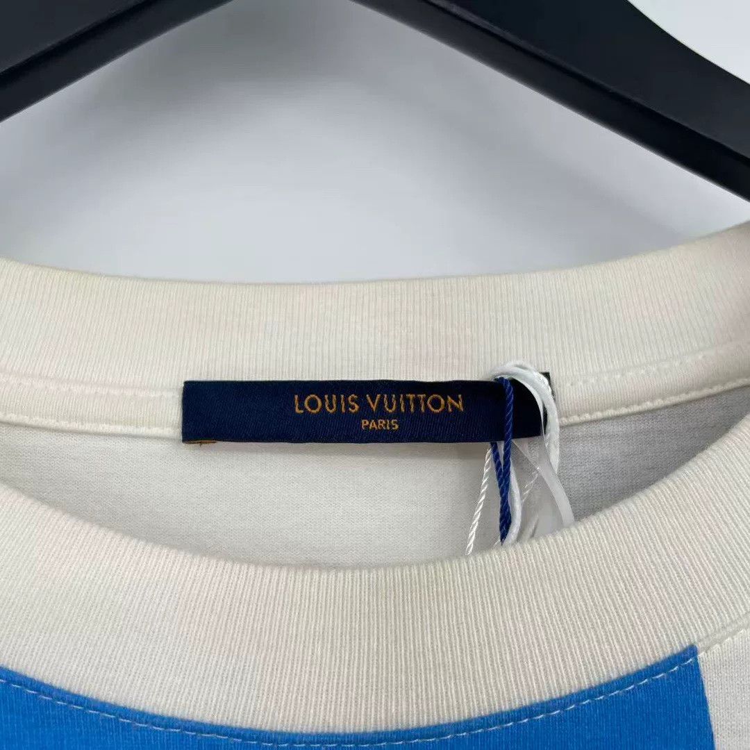Louis Vuitton Louis Vuitton T-Shirt M Men Size US M / EU 48-50 / 2 - 3 Thumbnail