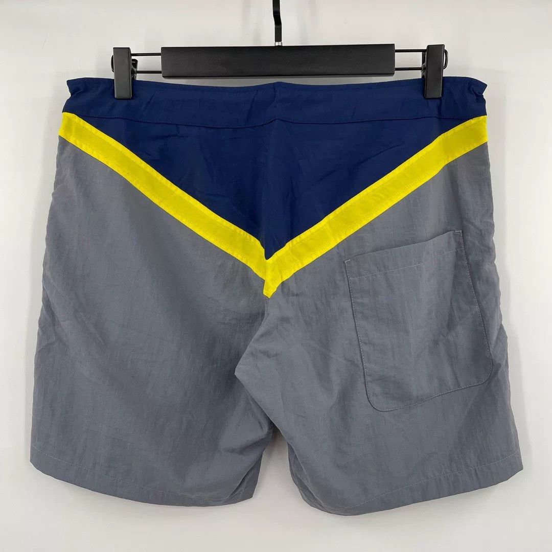 Fendi Fendi Shorts 48 Men Size US 34 / EU 50 - 2 Thumbnail