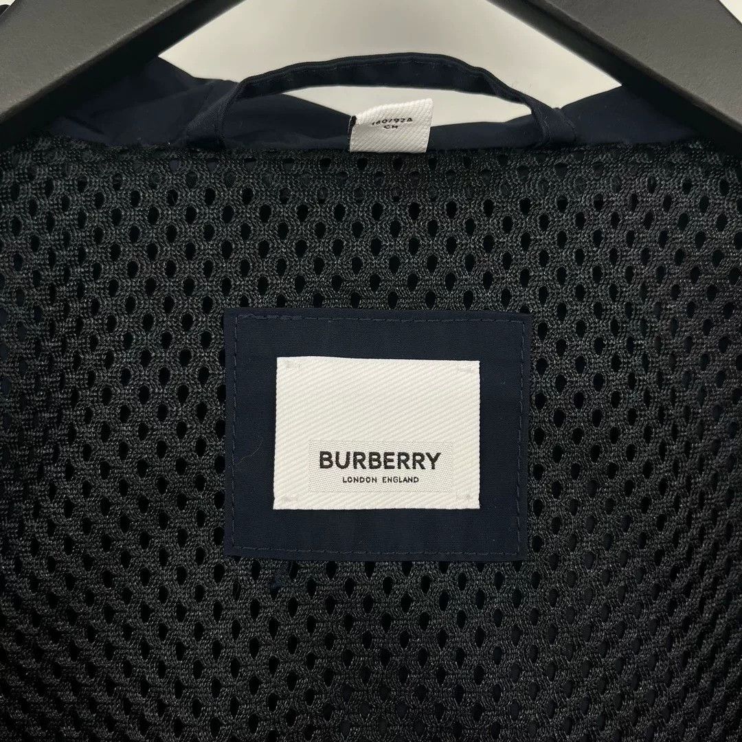 Burberry Burberry Light Jacket S Men Size US S / EU 44-46 / 1 - 5 Thumbnail