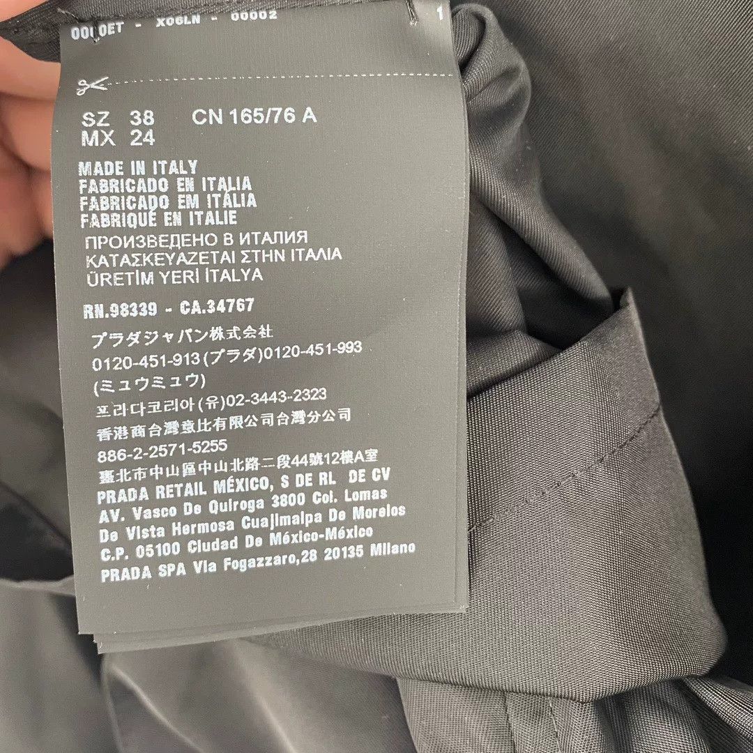 Prada Prada Item 38 Men Size US S / EU 44-46 / 1 - 4 Thumbnail