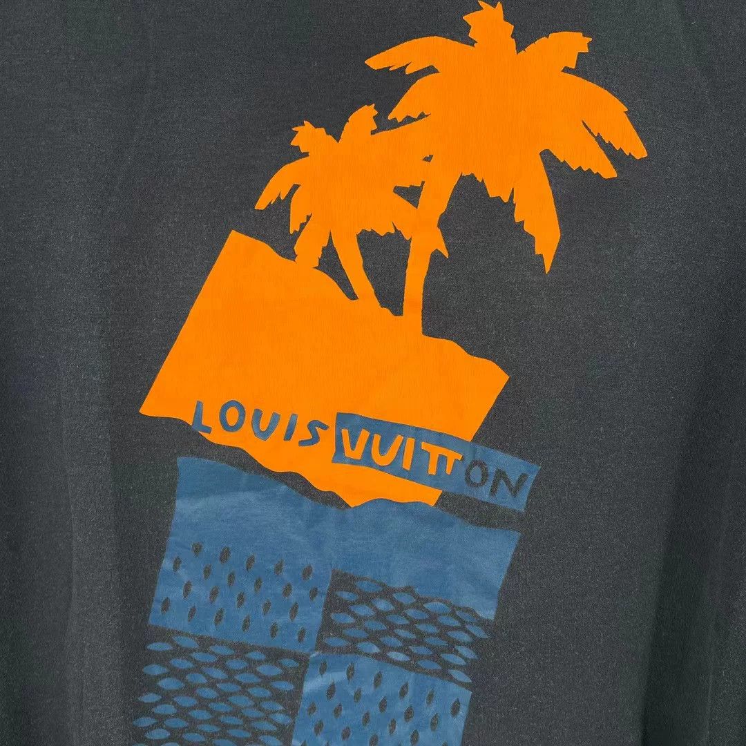 Louis Vuitton Louis Vuitton T-Shirt L Men Size US L / EU 52-54 / 3 - 5 Thumbnail