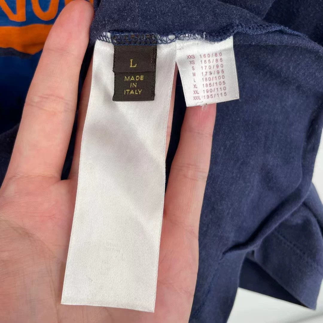 Louis Vuitton Louis Vuitton T-Shirt L Men Size US L / EU 52-54 / 3 - 4 Thumbnail