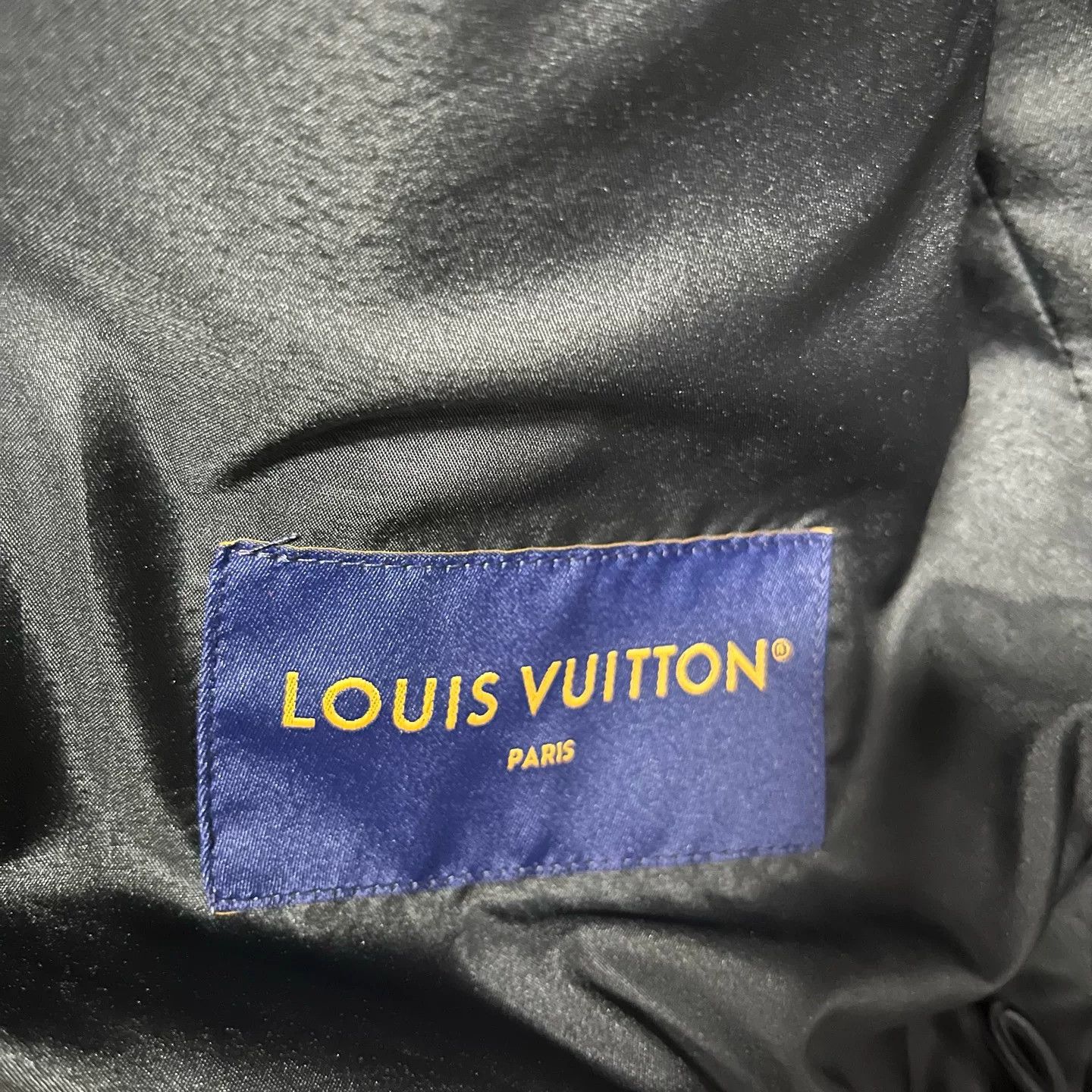 Louis Vuitton Louis Vuitton Retro Embroidered Black T-Shirt 46 Women Size L / US 10 / IT 46 - 4 Thumbnail