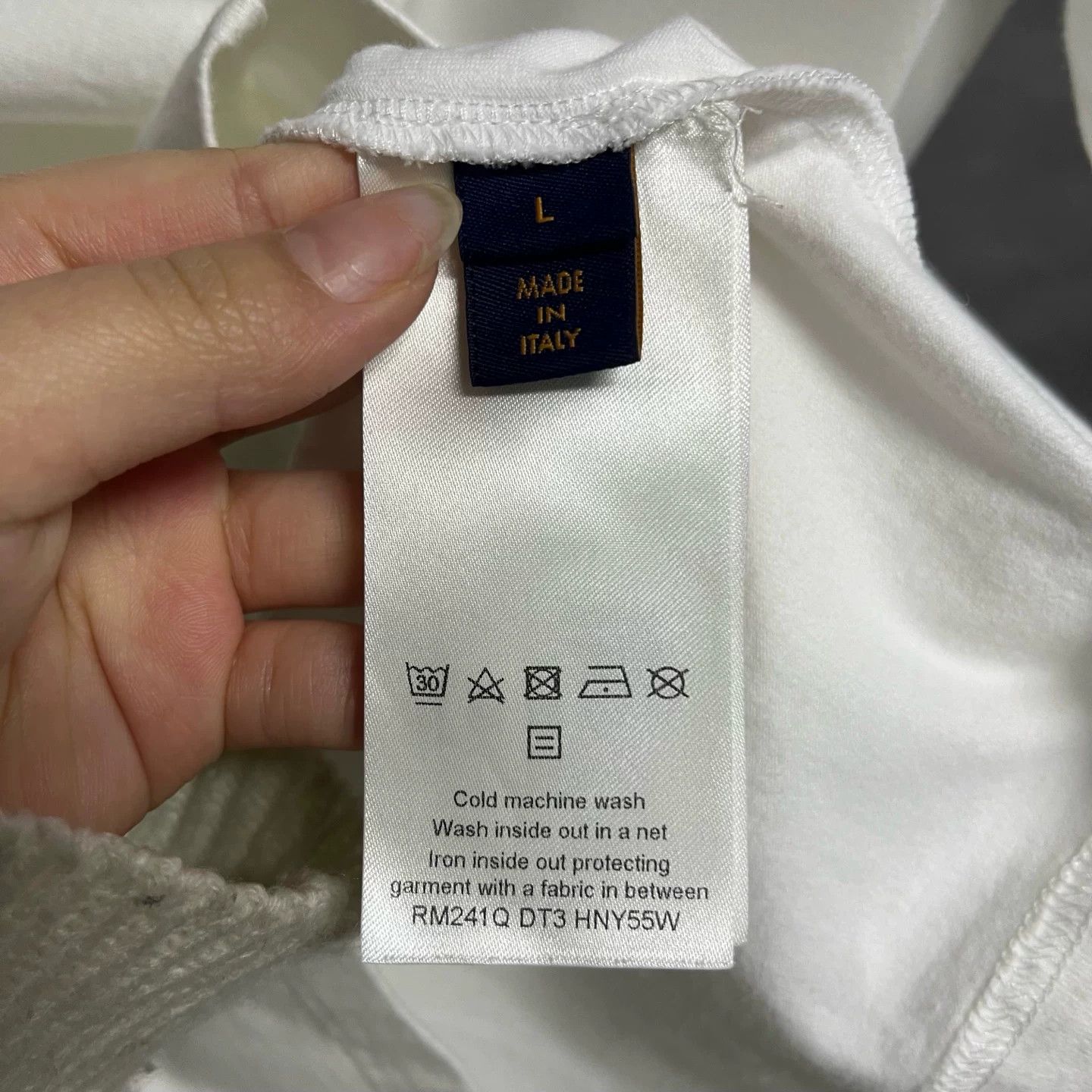Louis Vuitton Louis Vuitton Retro White T-Shirt L Women Size L / US 10 / IT 46 - 4 Thumbnail