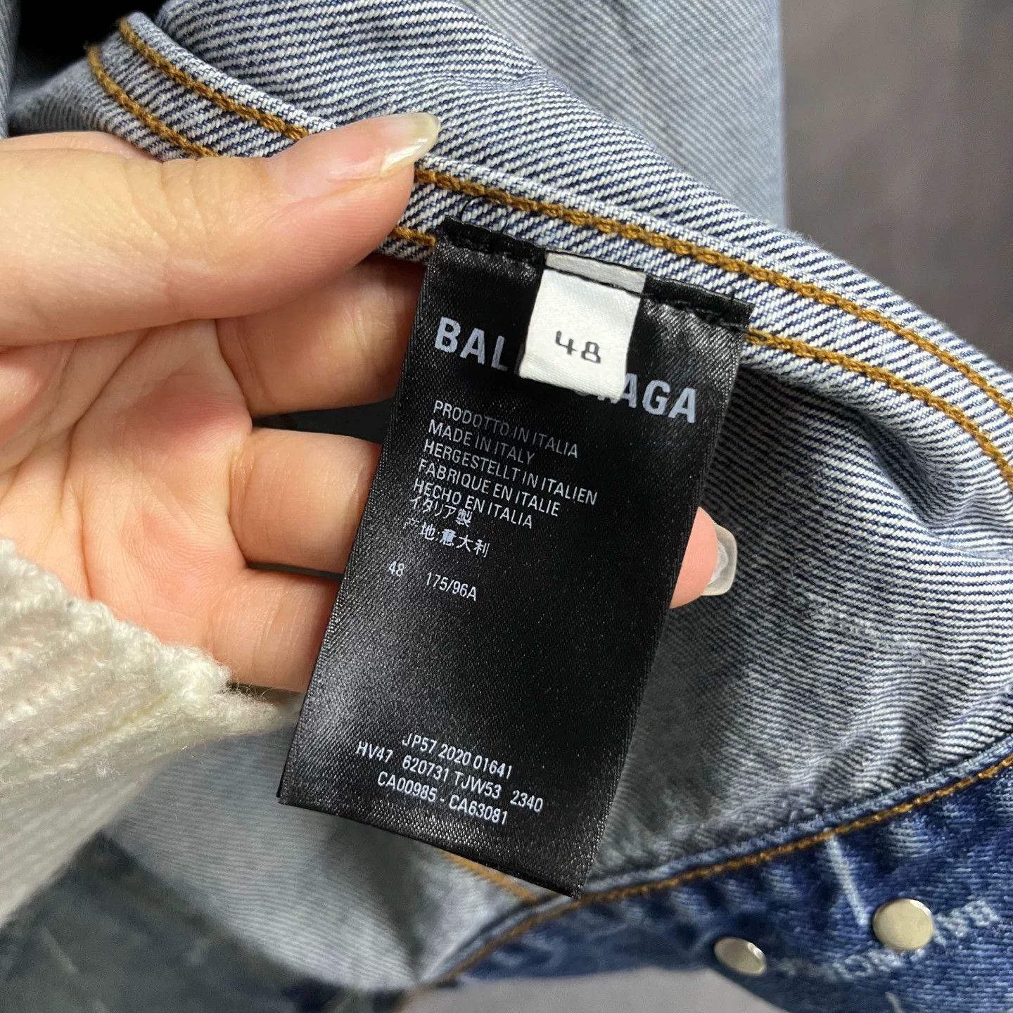 Balenciaga Balenciaga Retro Denim Blue Hoodie 48 Men Size US XL / EU 56 / 4 - 2 Thumbnail