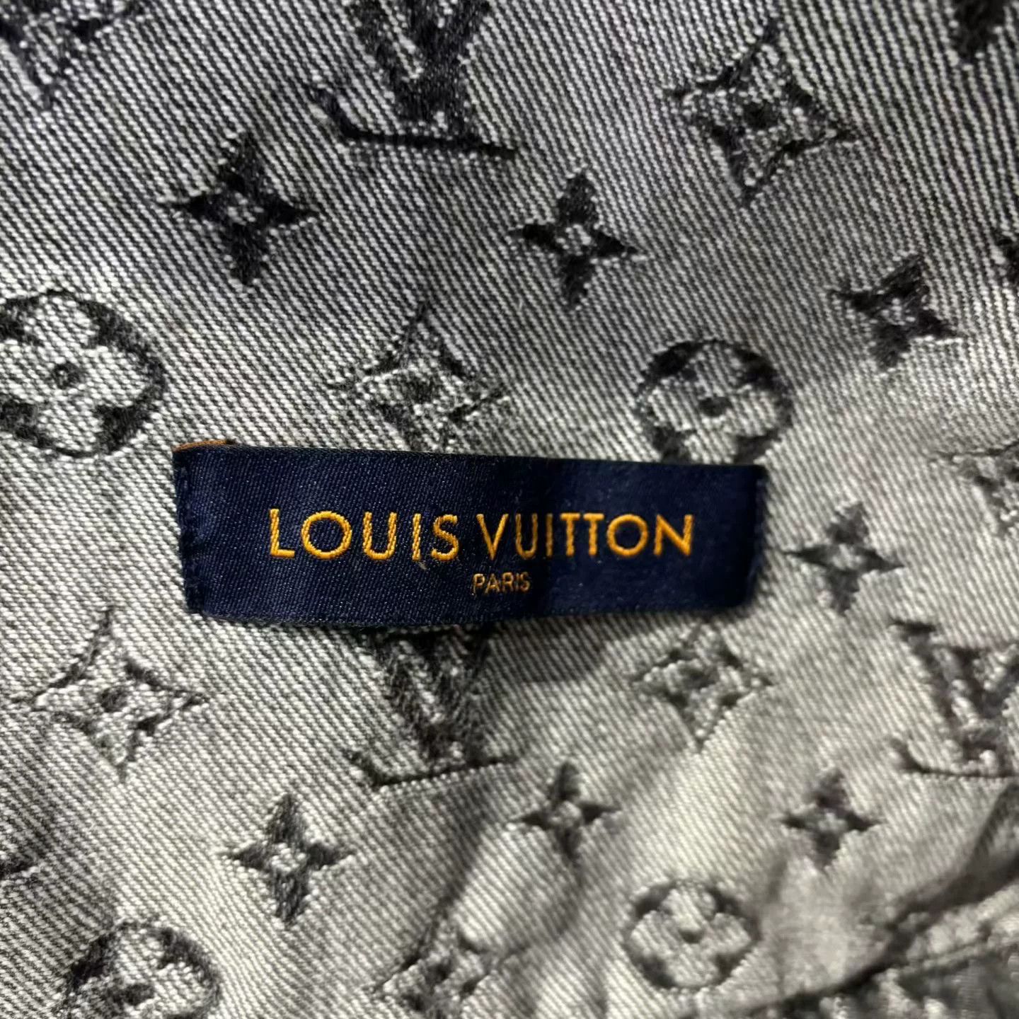 Louis Vuitton Louis Vuitton Black Light Jacket 58 Men Size US XXL / EU 58 / 5 - 2 Thumbnail