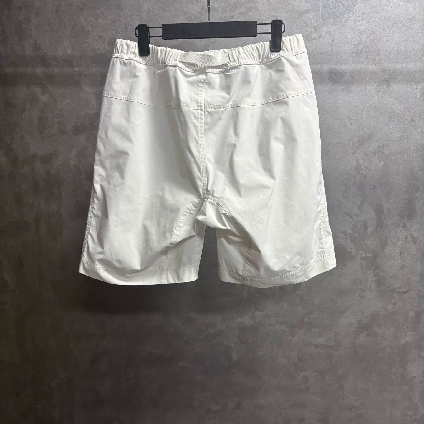 Louis Vuitton Louis Vuitton Casual White T-Shirt 48 Women Size XL / US 12-14 / IT 48-50 - 2 Thumbnail