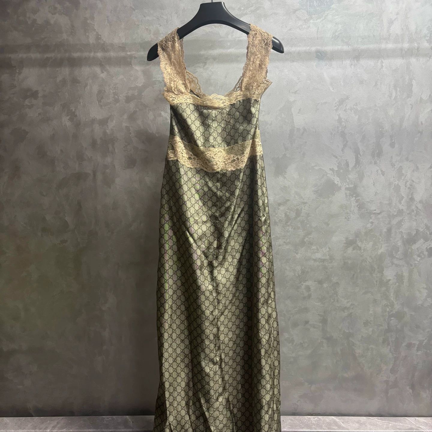 Gucci Gucci Retro Printed Green T-Shirt 42 Women Size M / US 6-8 / IT 42-44 - 3 Thumbnail