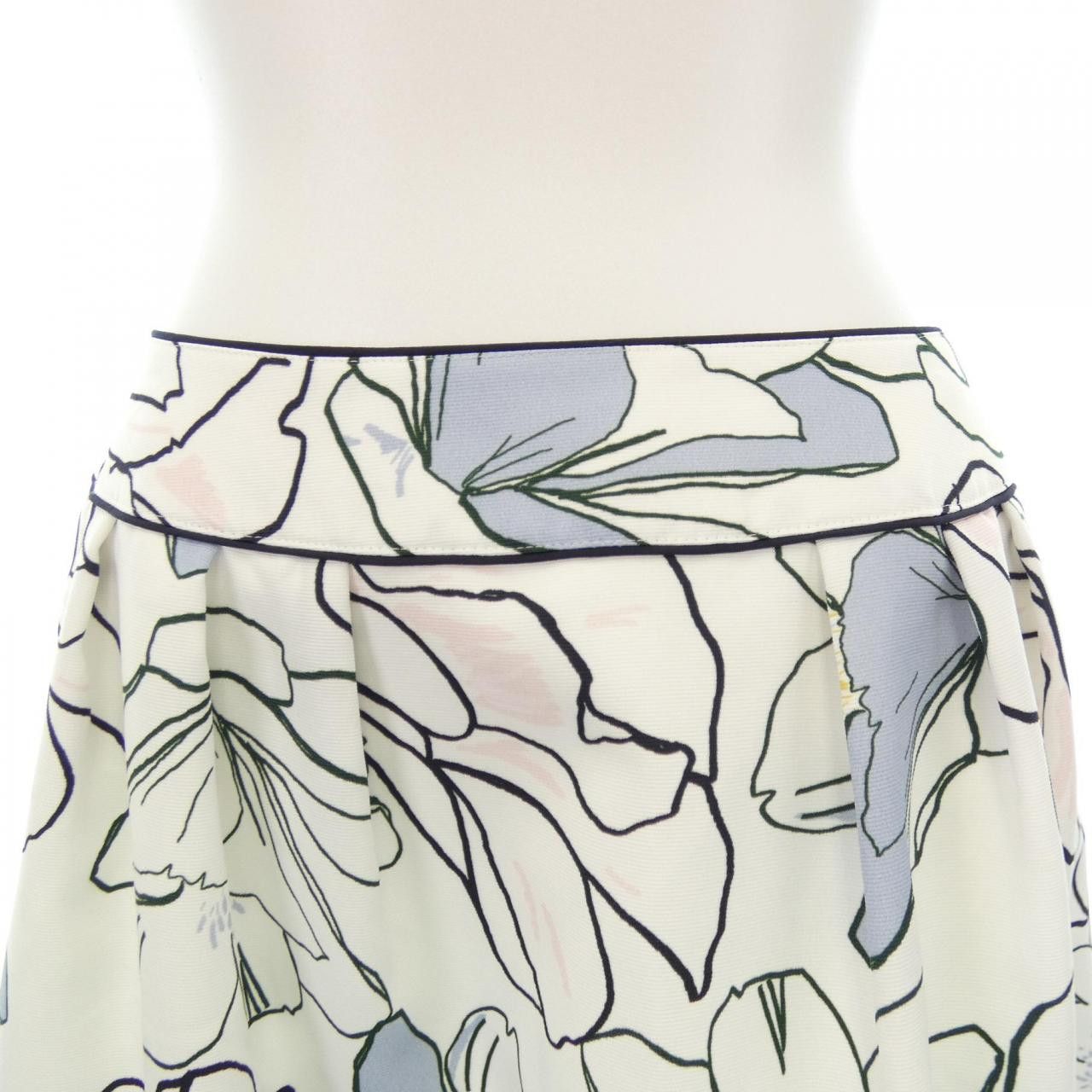 Other Other TO BE CHIC Skirt Textile Skirts DUTY FREE for USA Size ONE SIZE - 6 Thumbnail