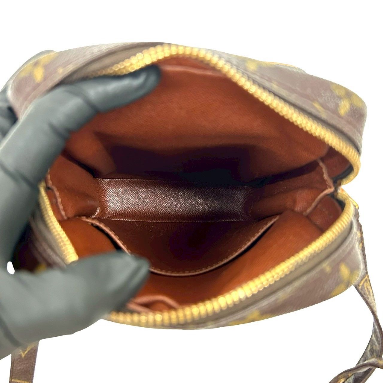 Louis Vuitton Louis Vuitton Louis Vuitton Monogram Shoulder Bag Textile Shoulder Bag DUTY FREE for USA Size ONE SIZE - 10 Thumbnail